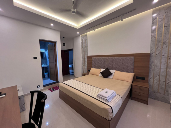 Others 3, Royale Revera, Ernakulam