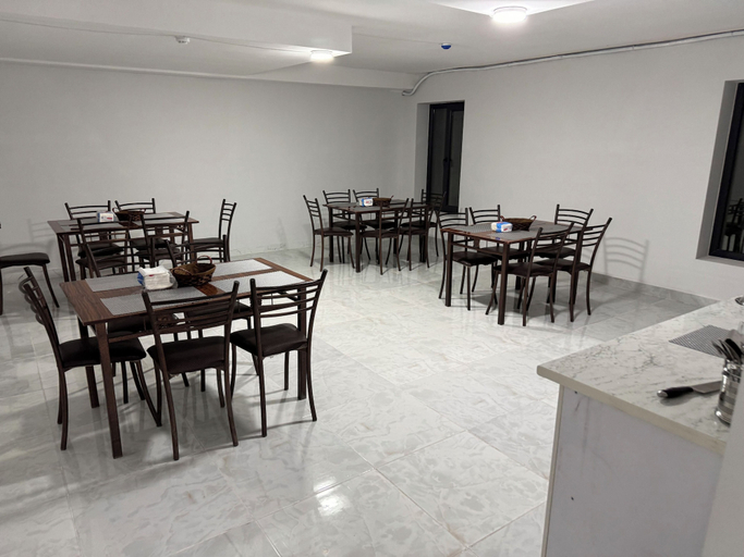 Food & Drinks 2, White House hotel, Tashkent City