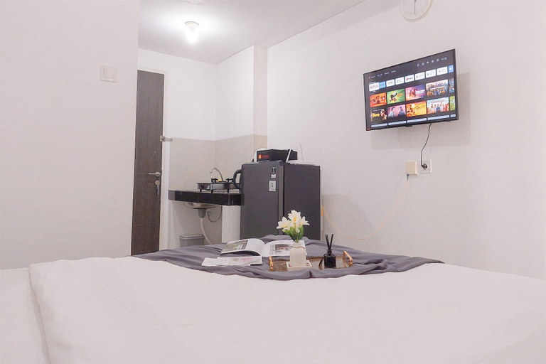 Bedroom 5, Homey And Cozy Studio At Serpong Garden Apartment, Tangerang