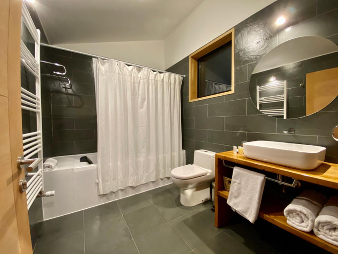 Bathroom 3, Line Hotel Patagonia, Última Esperanza