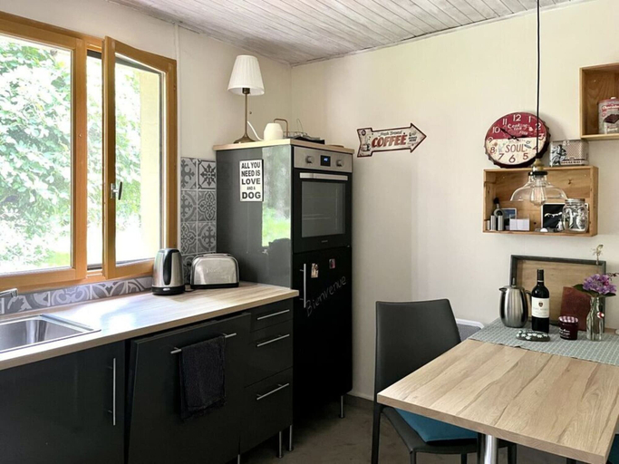 Private kitchen 4, Het Kleine Droomhuisje, Gironde