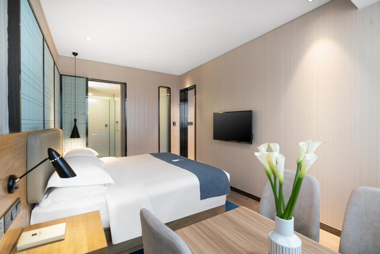 Bedroom 18