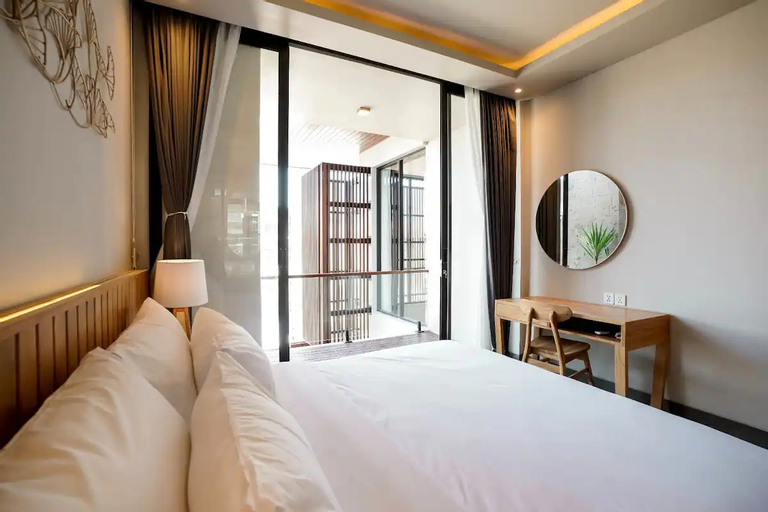 Bedroom 12