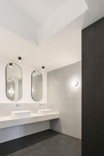 Bathroom 4