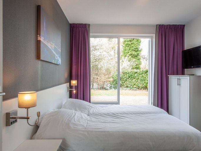 Bedroom 2, Villa in Arcen With Pool & Family Amenities, Arcen en Velden