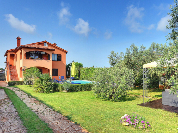 Exterior & Views, Detached 6 Bedroom House with Private Pool near Ližnjan, Ližnjan