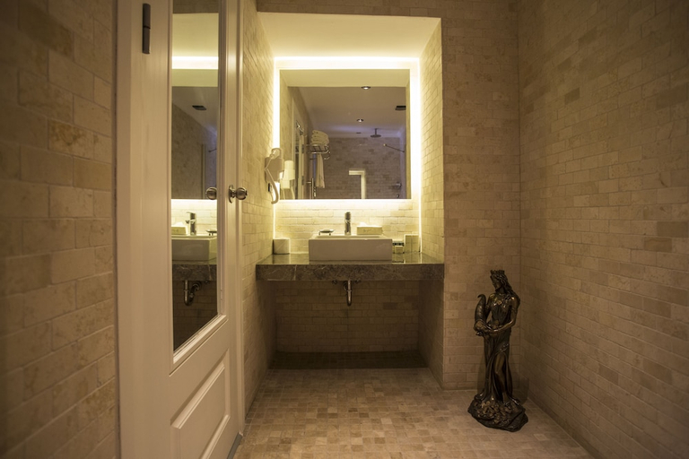 Bathroom 5, Bodrium Hotel and Spa, Bodrum