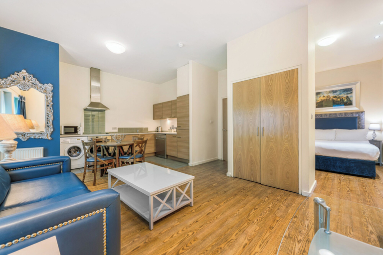 Bedroom 2, Princes Street Suites, Edinburgh