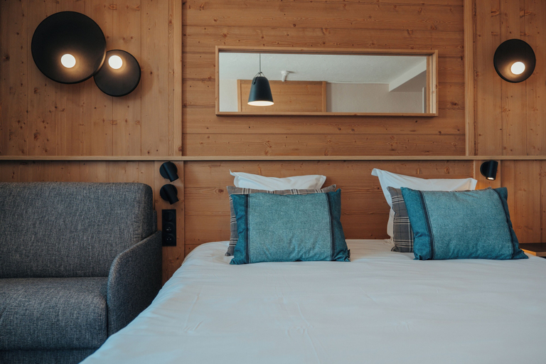 Bedroom 4, Hôtel l'Eden des Cimes - Vacances Bleues - Belle Plagne 2100, Savoie