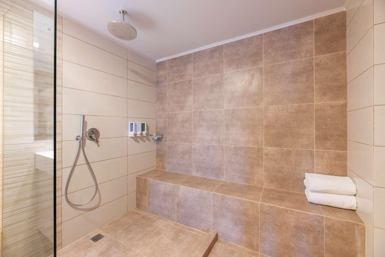 Bathroom 5, Occidental Tamarindo, Santa Cruz