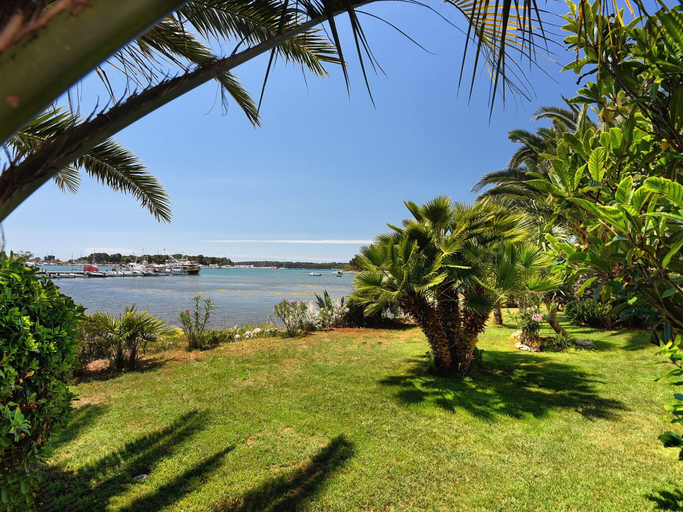 Others 5, Scenic Apartment With Garden in Medulin, Medulin