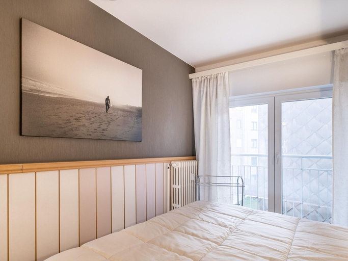 Bedroom 2, Apartment in Ostend With Stunning Sea View, West-Vlaanderen
