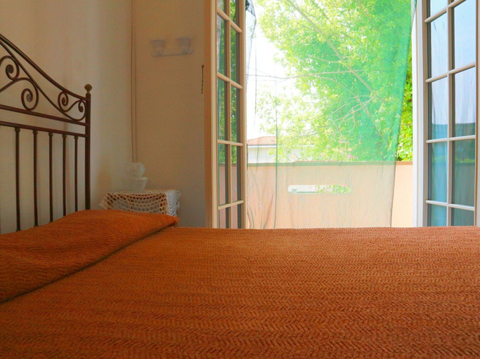Bedroom 3, Nice Holiday Home in Marina di Massa near Beach, Massa Carrara