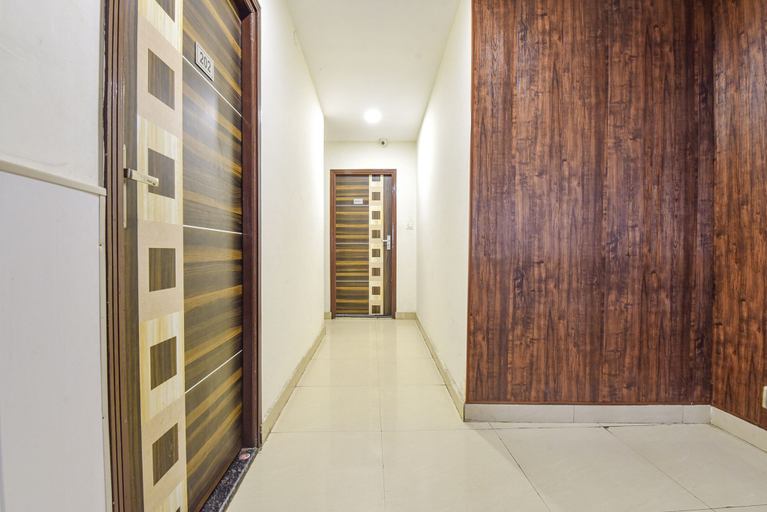 Others 5, Fabexpress Mohan Vilas Residency, Dehradun