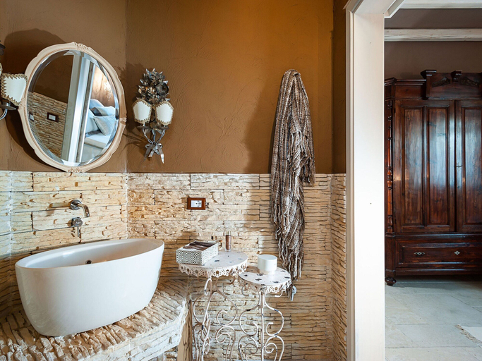 Bathroom 4, Belvilla by OYO La Pigna Bianca, Trapani