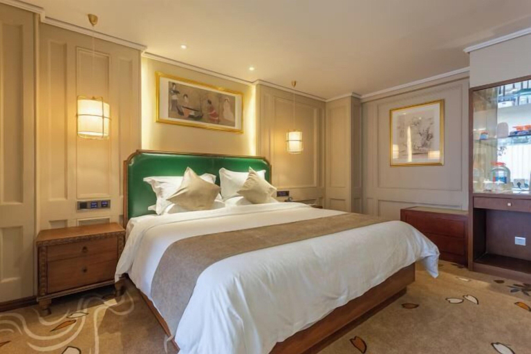 Bedroom 1, Century Plaza Qidu Hotel, Chuzhou