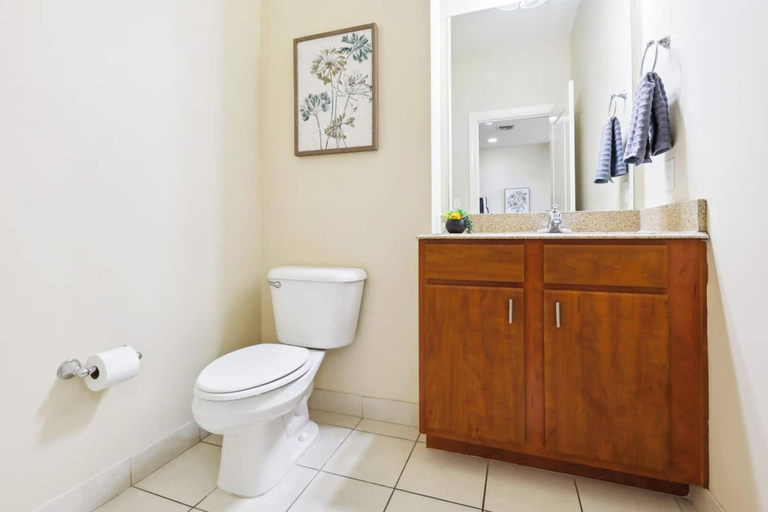 Bathroom 4, Elegant Condos in NOLA with Rooftop Pool, Orleans