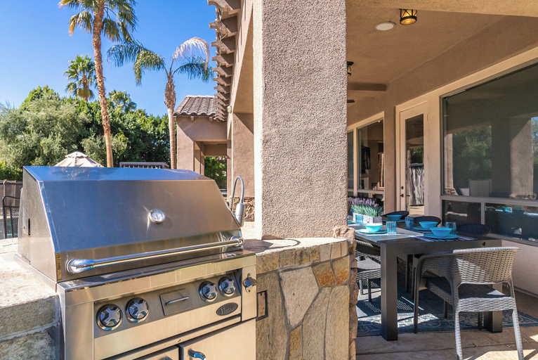 Others 5, Casa Serenity Luxury Living w/ Pool & Jacuzzi, Riverside