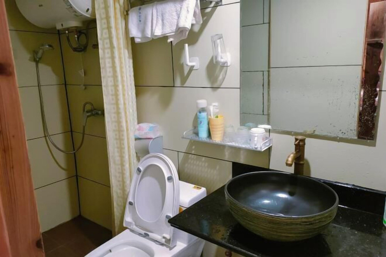 Bathroom 4, Qingdelou Inn, Zhangzhou