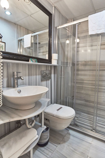 Bathroom 3, Celal Sultan Hotel Special Class, Fatih