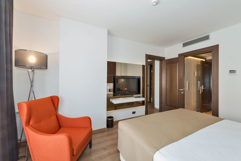Bedroom 5, Istanbul Dora Hotel, Beyoğlu