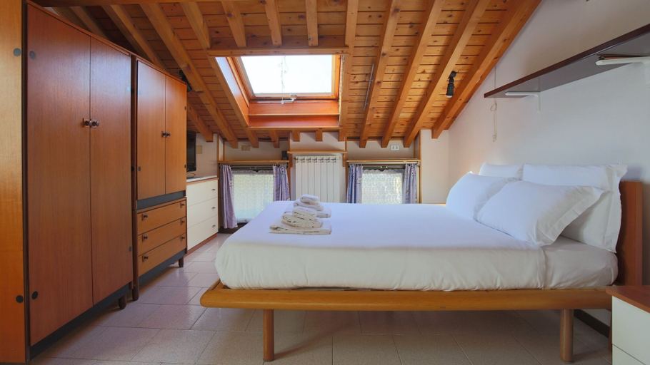 Bedroom 3, Italianway - Panoramic Dream House, Como