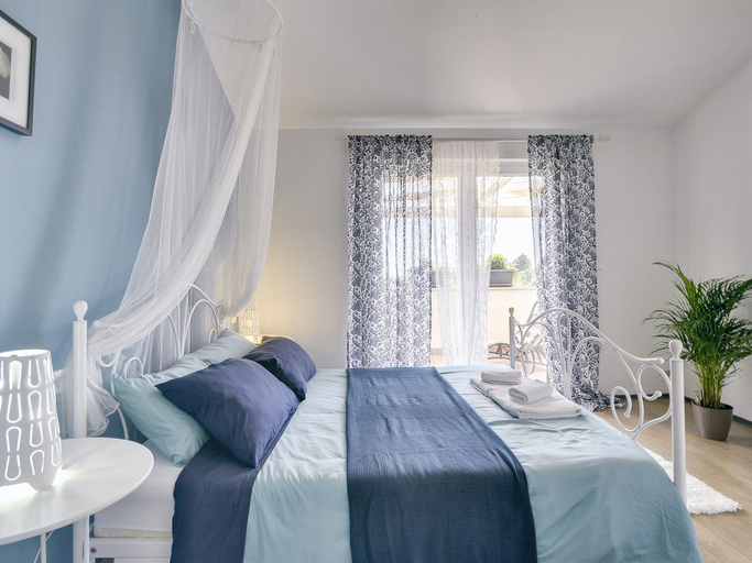 Bedroom 3, Superb Modern Villa With Pool, Large Fenced Yard Near the Beach, Marčana