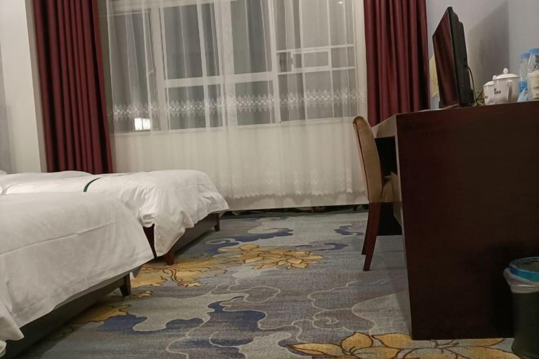 Bedroom 2, Ming Tien Inn, Zhaoqing