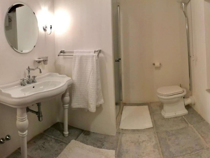Bathroom 4, Villa Near Cortona With Pool & Countryside Views, Arezzo