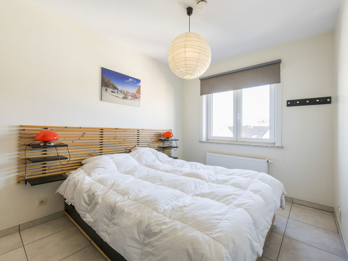 Others 2, Apartment Close to the Downtown, West-Vlaanderen