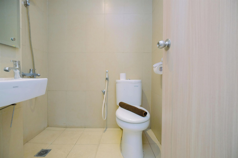 Bathroom, Simply Look Studio Apartment Elpis Residence, Jakarta Pusat