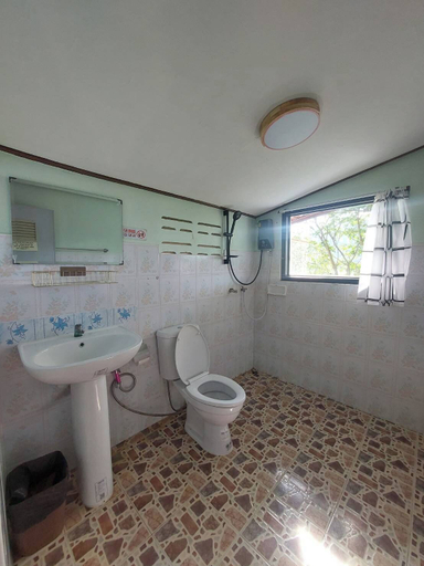 Bathroom 4, Phi Phi View Point Resort, Mueang Krabi