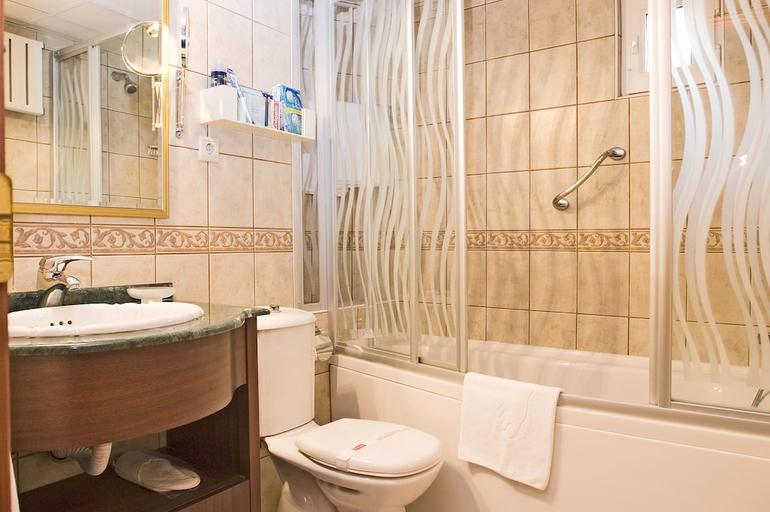 Bathroom 4, Hotel Best, Çankaya