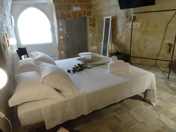 Bedroom 2, LA DIMORA DELLE 3 ZIE, Matera