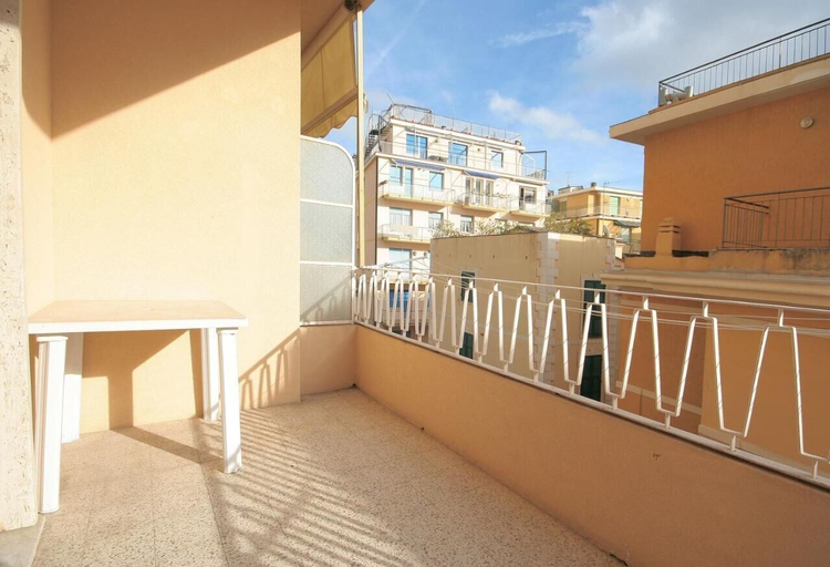 Interior 4, Hanbury 96 Cristallo, Savona