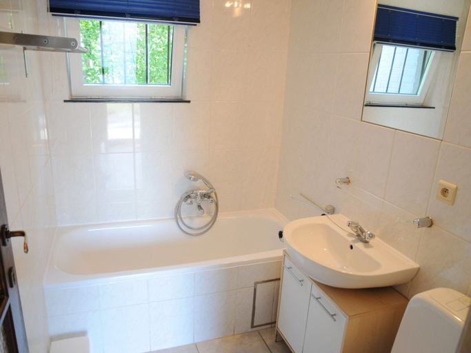 Bathroom 3, Holiday Home in Noiseux With Private Hot Tub, Namur