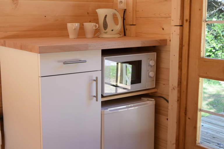 Kitchen 4, La Pointe Camping, Finistère