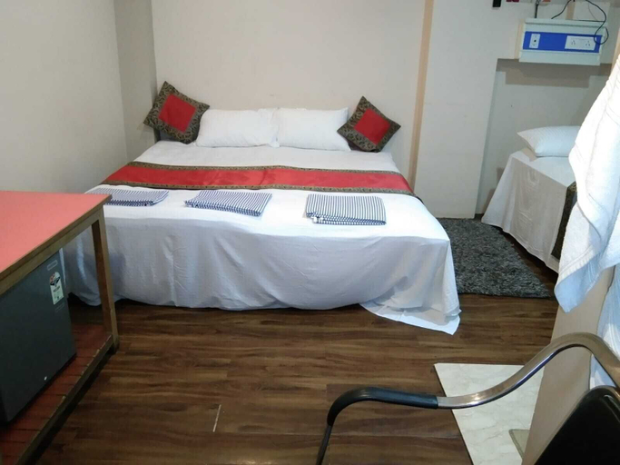 Bedroom 5, Hotel Medwin Kashi Dham, Varanasi