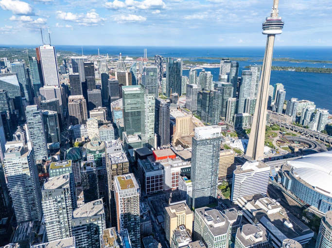 Exterior & Views 2, The Aurelien Luxe Collection, Toronto