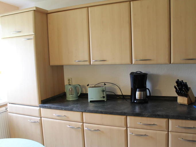 Private kitchen 5, Wohnung mit Grossem Garten an der Ostseekuste, Rostock
