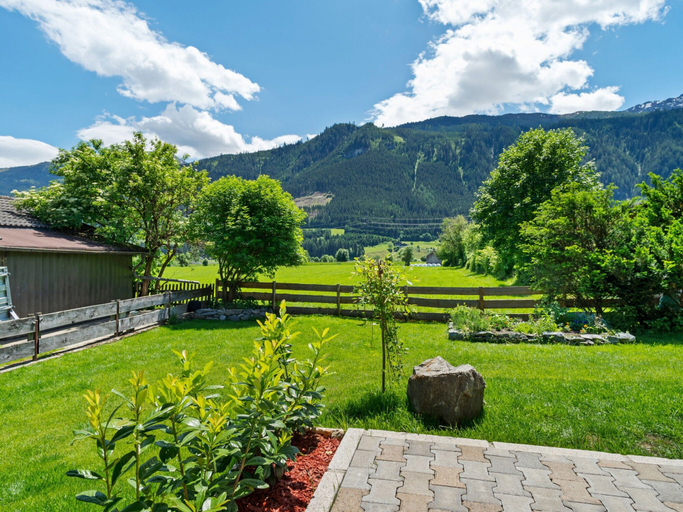 Others 5, Chalet Bramberg near Ski Slopes, Zell am See
