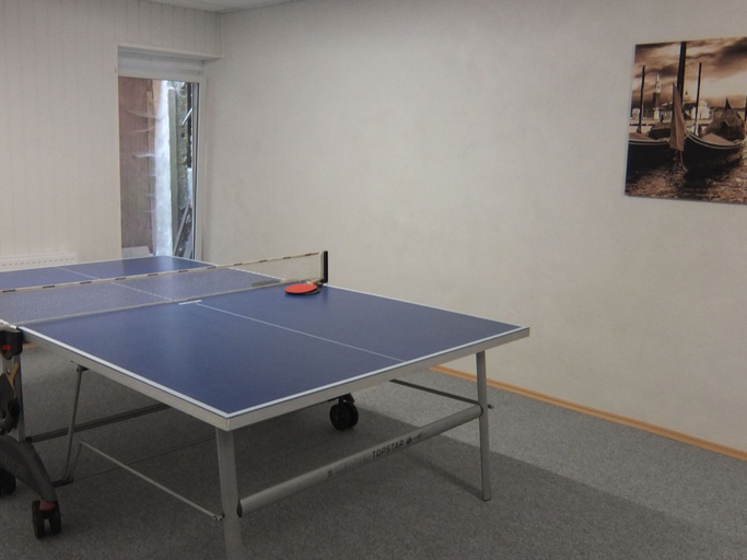 Others 5, Spacious Holiday Home in Briedel Near River Mosel, Cochem-Zell