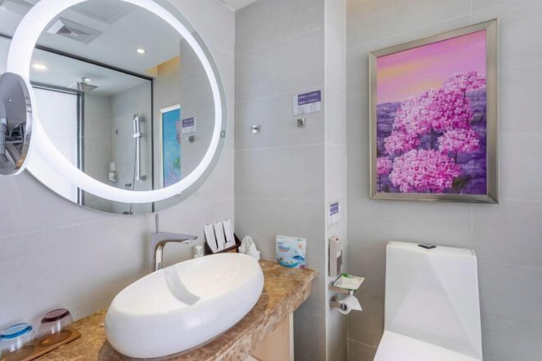 Bathroom 3, Lavande Hotel (Guiyang Huaguoyuan Caifu Plaza), Guiyang