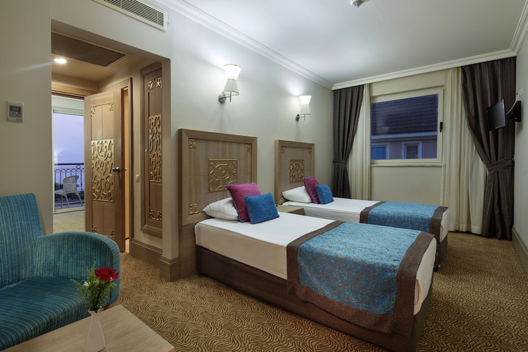 Bedroom 3, Crystal Family Comfort Collection, Serik