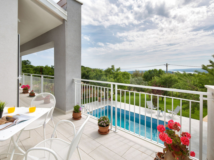 Others 4, Exquisite Villa in Stanisovi With Swimming Pool, Raša
