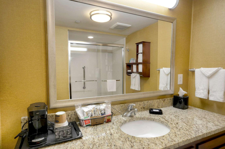 Bathroom 15