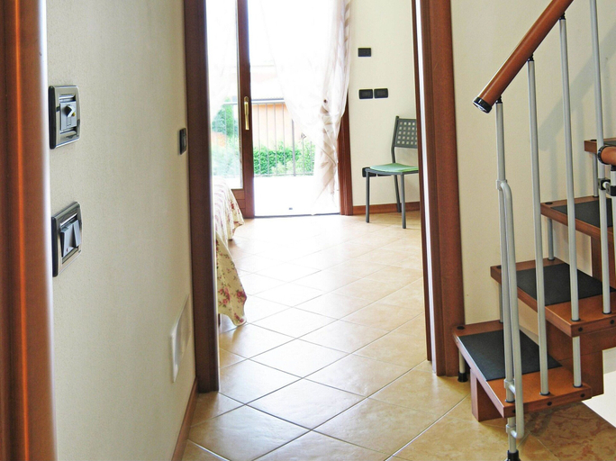 Others 4, Great and Colourful Apartment Near Bardolino, Verona