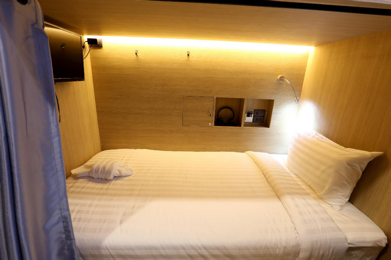 Bedroom 14