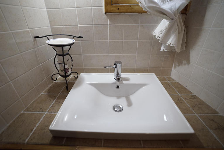 Others 5, LA RICCIOLINA B&B, Chieti