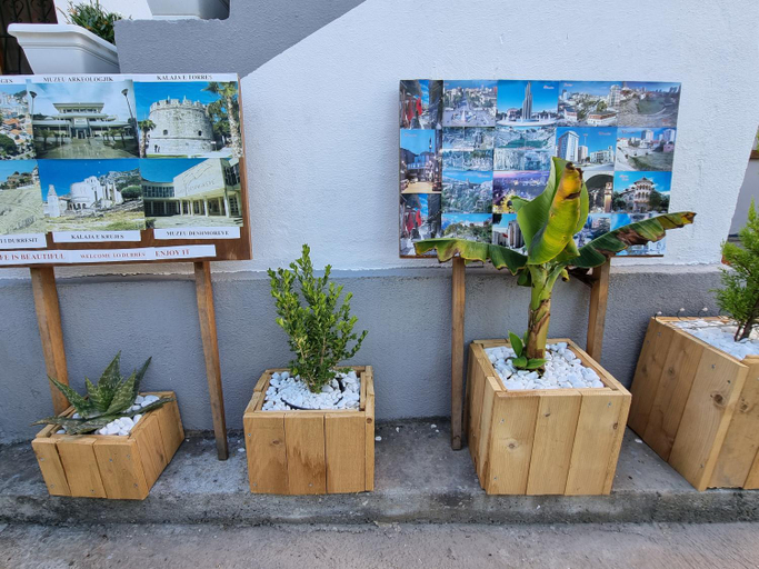 Others 4, GUEST HOUSE VILA ELEZI, Durrësit